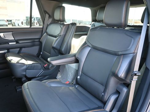 New 2026 Ford Expedition Tremor image 35