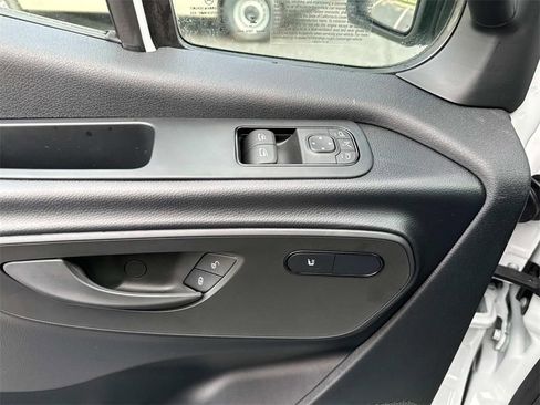 Used 2025 Mercedes-Benz Sprinter 2500 image 20