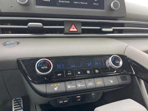 New 2026 Hyundai Elantra SEL Sport image 18