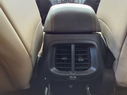 Used 2017 Jeep Cherokee Limited FWD image 24