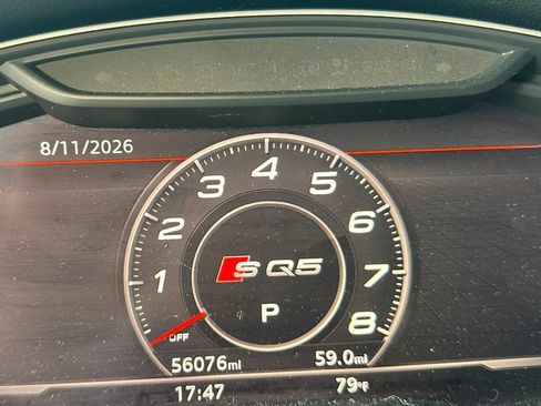 Used 2018 Audi SQ5 Premium Plus w/ Navigation Package AWD/4WD image 18