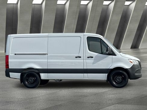 Used 2026 Mercedes-Benz Sprinter 2500 image 3