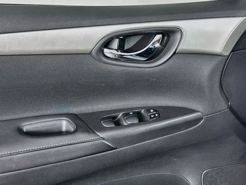Used 2019 Nissan Sentra S FWD image 15