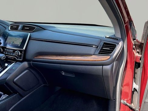 Used 2018 Honda CR-V Touring image 18