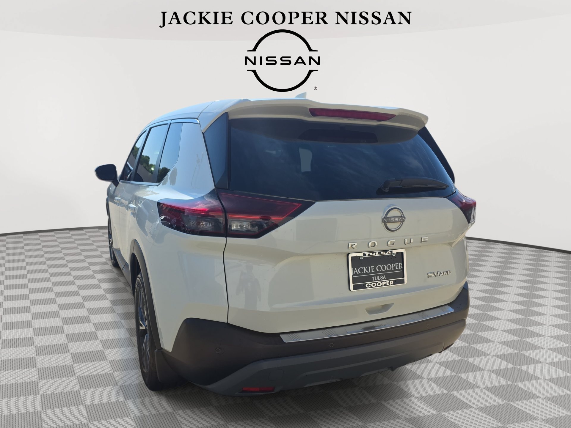 Used 2023 Nissan Rogue SV AWD/4WD image 7