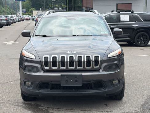 Used 2016 Jeep Cherokee Latitude w/ Cold Weather Group AWD/4WD image 27