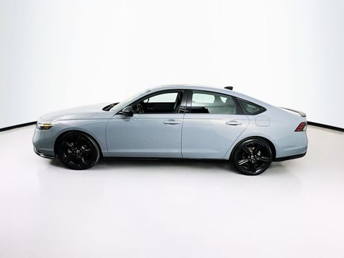 Used 2023 Honda Accord Sport image 4
