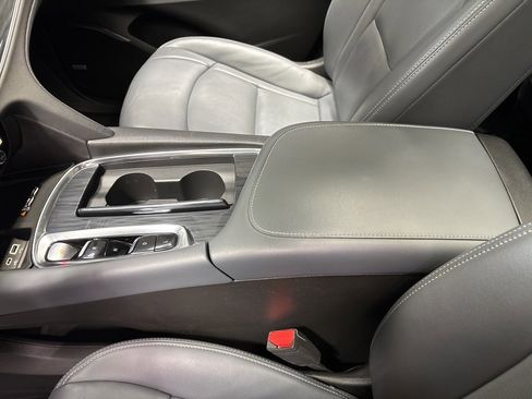 Used 2023 Buick Enclave Essence w/ Experience Buick Package image 28