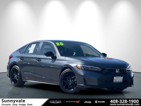 Used 2025 Honda Civic Sport image 1