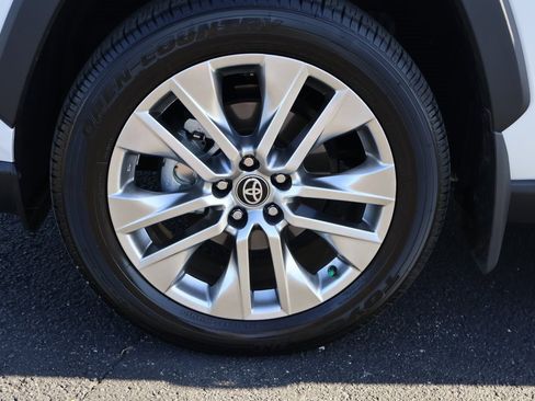 Certified 2025 Toyota RAV4 XLE Premium image 10