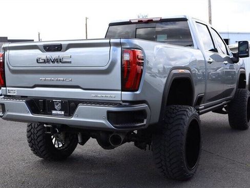 Used 2025 GMC Sierra 3500 Denali Ultimate image 5