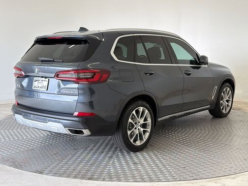 Used 2022 BMW X5 xDrive40i w/ Executive Package AWD/4WD image 9