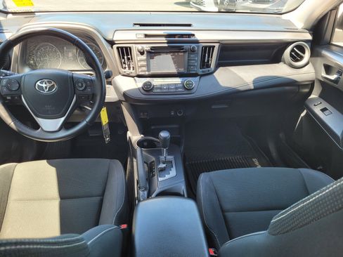 Used 2017 Toyota RAV4 XLE w/ All Weather Liner Package FWD image 10