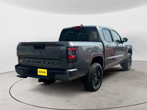 Certified 2026 Nissan Frontier SV w/ All-Weather Content Package AWD/4WD image 3