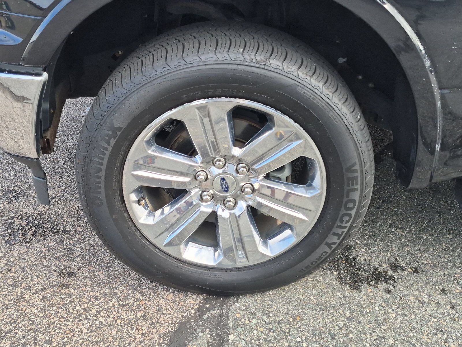 Used 2019 Ford F150 Lariat w/ Equipment Group 502A Luxury AWD/4WD image 9