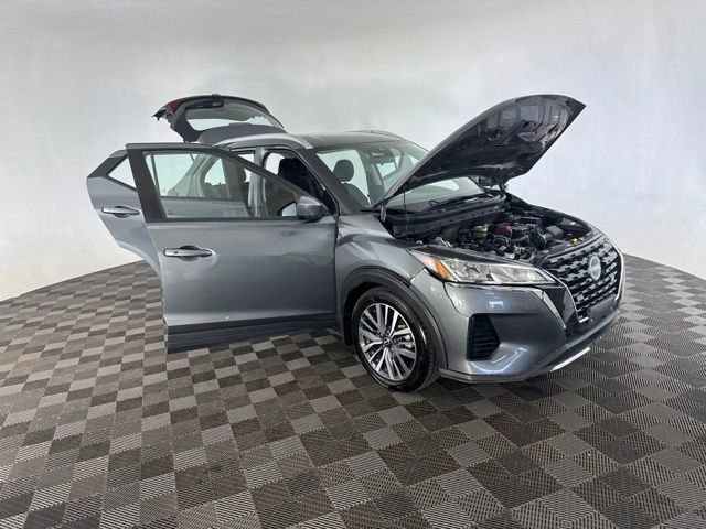 Used 2023 Nissan Kicks SV FWD image 12