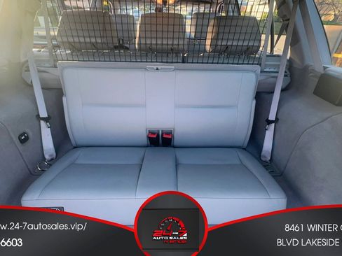 Used 2000 Mercedes-Benz E 320 Wagon image 13