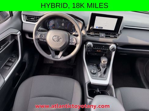 Certified 2025 Toyota RAV4 LE AWD/4WD image 19