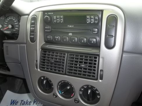 Used 2005 Ford Explorer Sport XLT RWD image 9