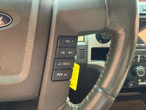 Used 2011 Ford F150 XLT w/ XLT Convenience Pkg image 17