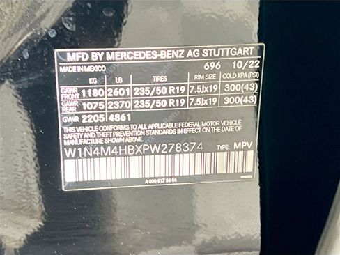 Certified 2023 Mercedes-Benz GLB 250 4MATIC image 33