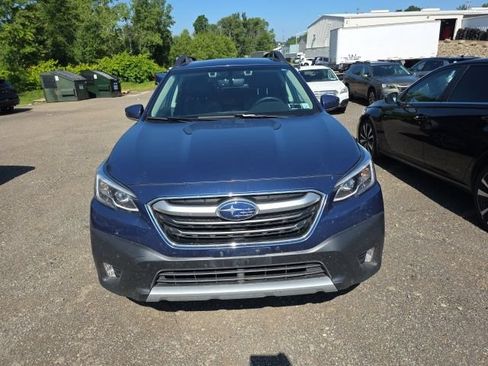 Used 2022 Subaru Outback Limited AWD/4WD image 3