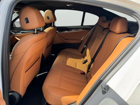 Used 2022 BMW 540i w/ M Sport Package image 26