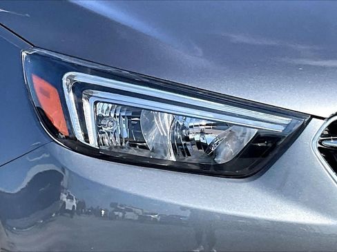 Used 2020 Buick Encore Preferred FWD image 24