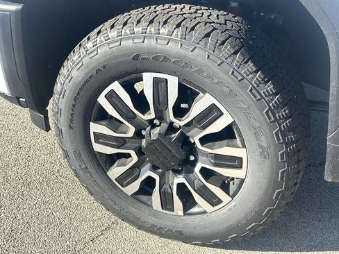 New 2026 GMC Sierra 2500 Denali Ultimate image 33