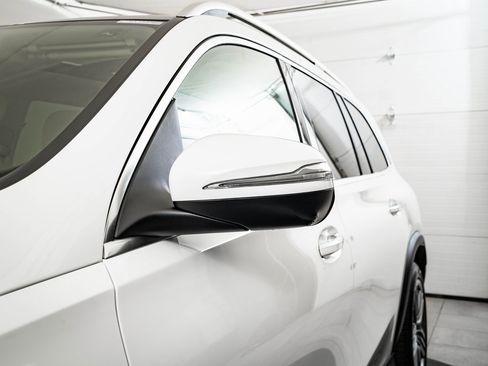 New 2026 Mercedes-Benz GLS 450 4MATIC image 17