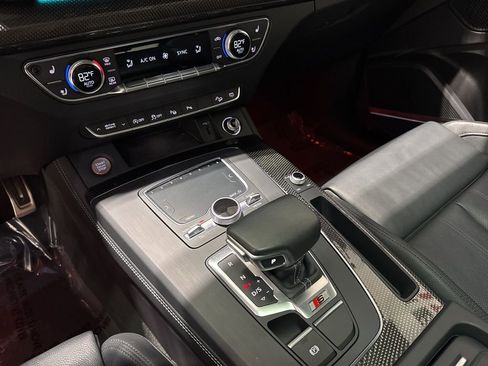 Used 2019 Audi SQ5 Prestige image 17