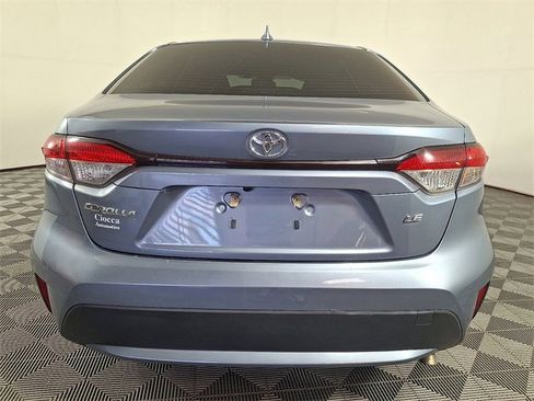 Used 2022 Toyota Corolla LE image 9