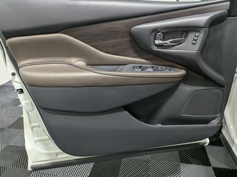 Used 2020 Nissan Murano Platinum image 16