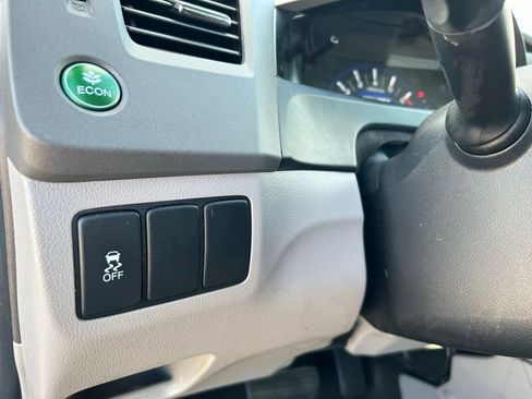 Used 2012 Honda Civic Hybrid Sedan image 30