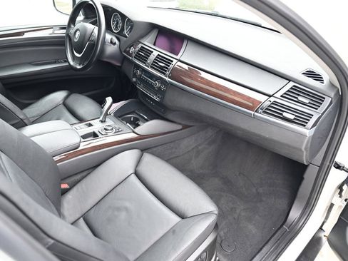 Used 2013 BMW X6 xDrive50i image 49