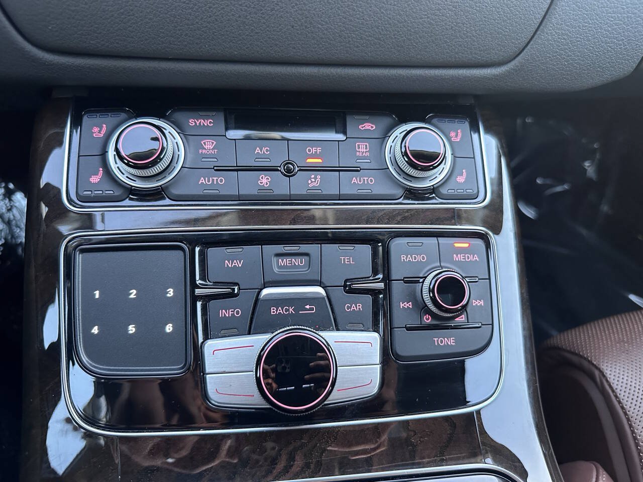 Used 2015 Audi A8 4.0T w/ Luxury Package AWD/4WD image 24