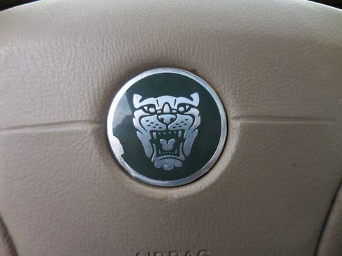 Used 2002 Jaguar X-TYPE 3.0 image 11