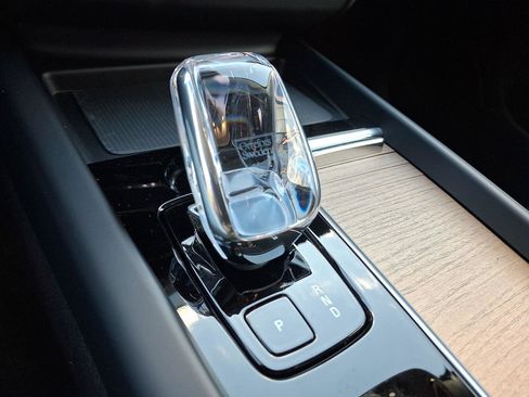 New 2026 Volvo XC60 B5 Plus w/ Climate Package image 11