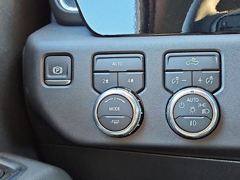 New 2026 GMC Sierra 1500 Elevation image 18
