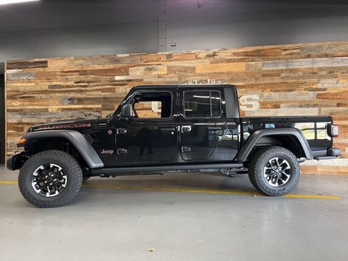 New 2026 Jeep Gladiator Rubicon image 25
