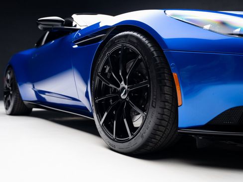 Used 2020 Aston Martin DB11 AMR image 78