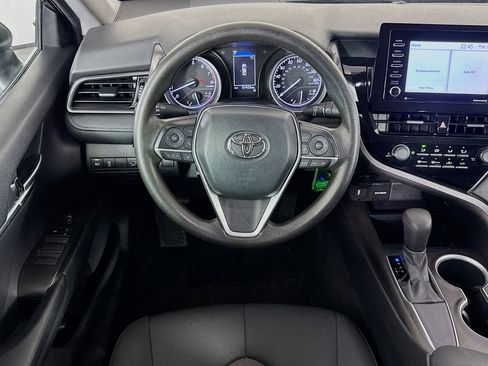 Used 2021 Toyota Camry LE image 16