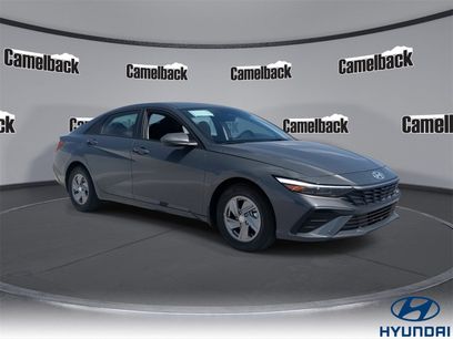 New 2025 Hyundai Elantra SE