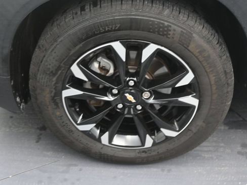 Used 2021 Chevrolet TrailBlazer LT w/ Convenience Package FWD image 9