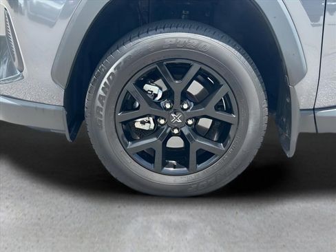 Used 2025 Toyota RAV4 XLE FWD image 9