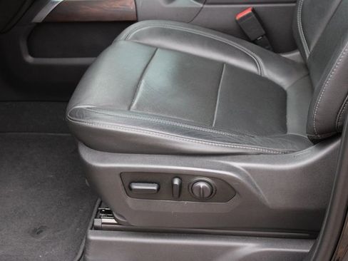 Used 2019 GMC Sierra 1500 SLT image 14