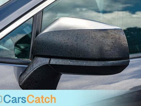 Used 2020 Toyota RAV4 LE FWD image 17
