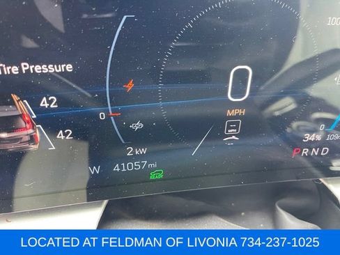 Used 2024 Cadillac Lyriq Luxury AWD/4WD image 8