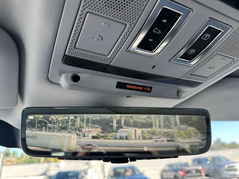 Used 2025 Land Rover Defender 110 S image 22