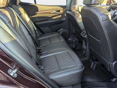 Used 2021 Buick Envision Avenir w/ Technology Package II image 20